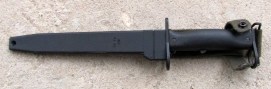 Штык-нож образца 1979 года (закрытая пружина в ножнах)